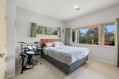 Photo of property in 26 Shelter Grove, Frankleigh Park, New Plymouth, 4310