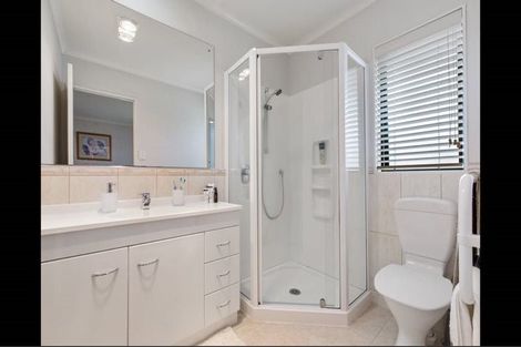 Photo of property in 34 Blackwood Drive, Wattle Downs, Auckland, 2103