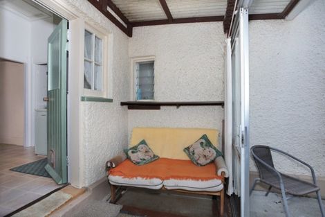 Photo of property in 15 Cuba Street, Marton, 4710