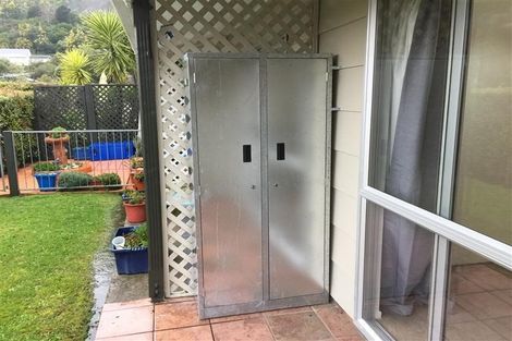 Photo of property in 4j Rutland Street, Picton, 7220