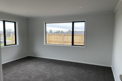 Photo of property in 77 Murray Ward Drive, Te Kauwhata, 3710
