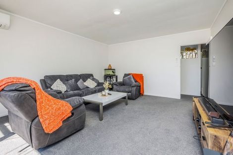Photo of property in 2/11 Coates Road, Papatoetoe, Auckland, 2025