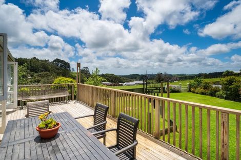 Photo of property in 12 Mildon Road, Waitakere, Auckland, 0782