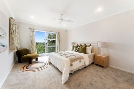 Photo of property in 90 Exmouth Road, Northcote, Auckland, 0627