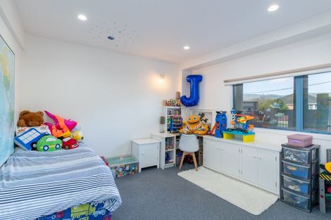 Photo of property in 100 Mcleod Street, Elderslea, Upper Hutt, 5018