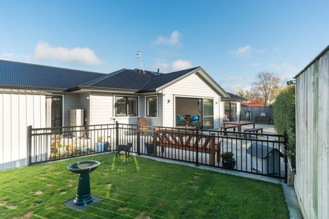 Photo of property in 5 Waimarama Court, Roslyn, Palmerston North, 4414