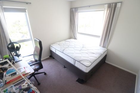 Photo of property in 9/147 Albany Highway, Unsworth Heights, Auckland, 0632