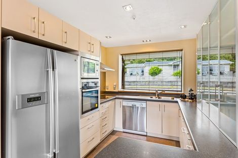 Photo of property in 17 Zeala Grove, Stokes Valley, Lower Hutt, 5019