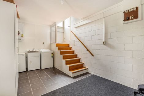 Photo of property in 4/26a Sunnynook Road, Sunnynook, Auckland, 0620