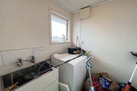 Photo of property in 31 Riverpark Crescent, Henderson, Auckland, 0610