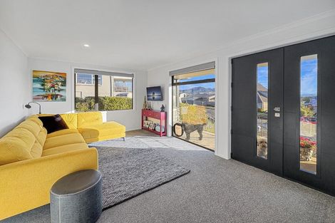 Photo of property in 1 Aotea Crescent, Gore, 9710