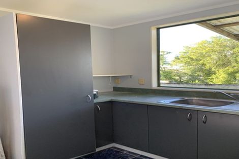 Photo of property in 2/10 Southview Place, Wattle Downs, Auckland, 2102