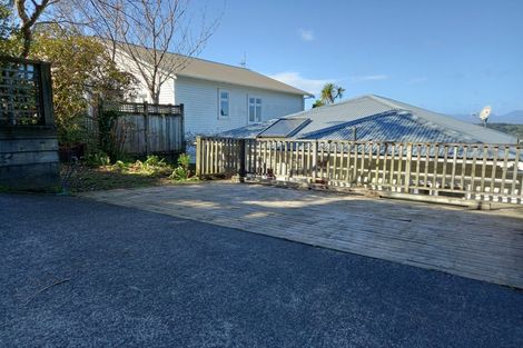 Photo of property in 82 Mortimer Terrace, Brooklyn, Wellington, 6021