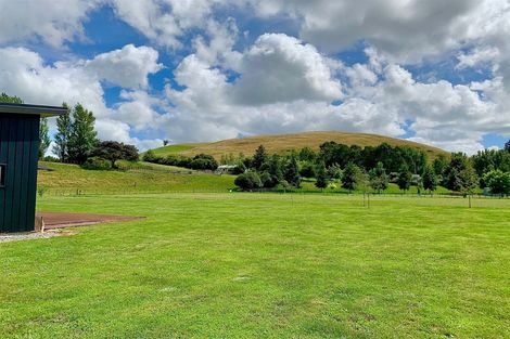 Photo of property in 32 Argyll Road, Otane, 4276