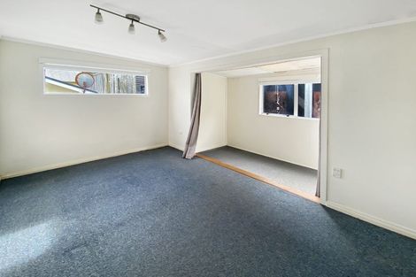 Photo of property in 37 Moa Point Road, Moa Point, Wellington, 6022