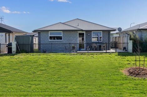 Photo of property in 79 Te Kio Crescent, Papamoa Beach, Papamoa, 3118
