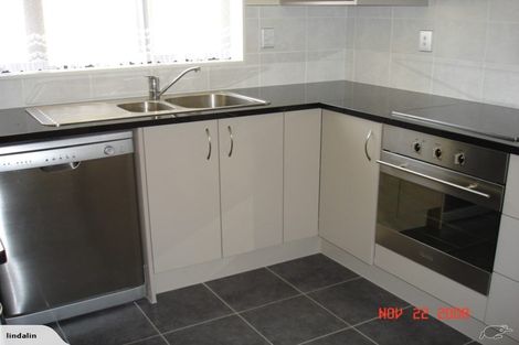 Photo of property in 27a Don Buck Road, Massey, Auckland, 0614