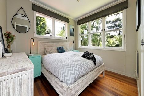 Photo of property in 30 Atkinson Road, Titirangi, Auckland, 0604