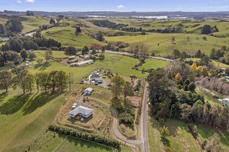 Photo of property in 24 Wrights Road, Raglan, 3295