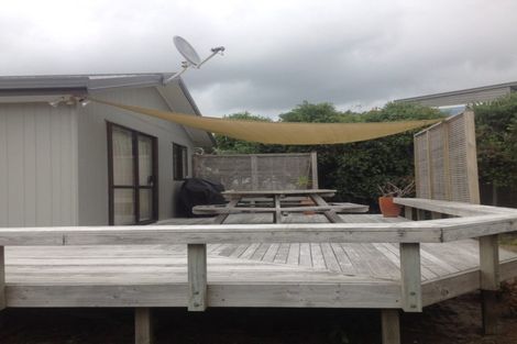 Photo of property in 17 St Anne Place, Omaha, 0986