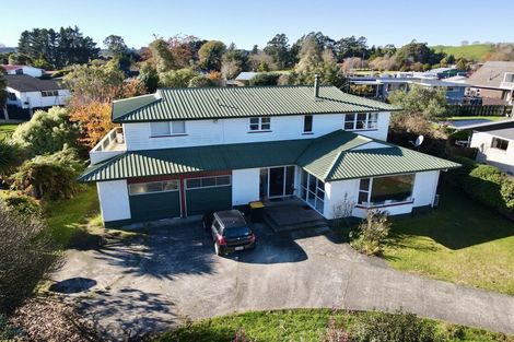 Photo of property in 4 Karaka Place, Tokoroa, 3420