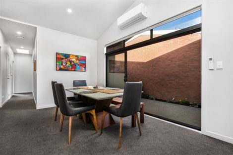 Photo of property in 6 Gallantry Crescent, Papakura, 2110