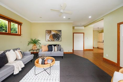 Photo of property in 4 Carlton Avenue, Palmerston North, 4414