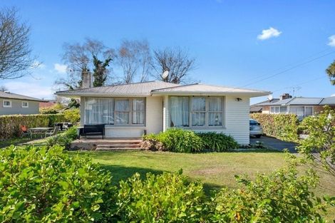 Photo of property in 74 Aurora Terrace, Hillcrest, Hamilton, 3216