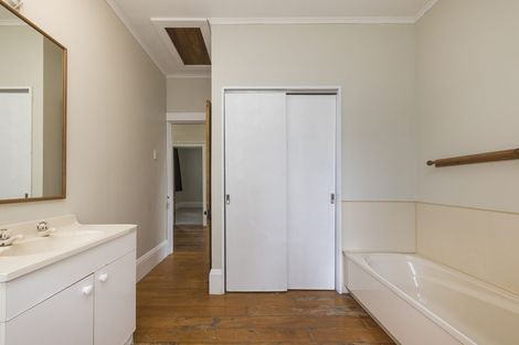 Photo of property in 53 Lombard Street, Palmerston North, 4410