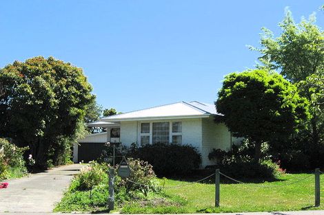 Photo of property in 14 Beatrice Place, Avonhead, Christchurch, 8042