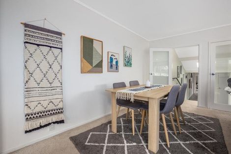 Photo of property in 15 Tawa Street, Waikanae, 5036