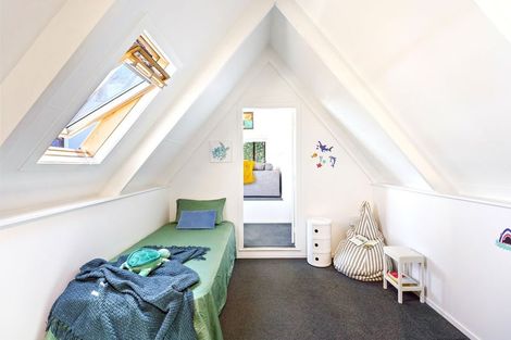 Photo of property in 29 Eruini Street, Waikanae Beach, Waikanae, 5036