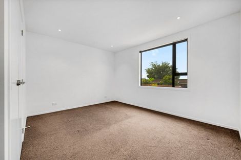 Photo of property in 37c Tawhiri Road, One Tree Hill, Auckland, 1061