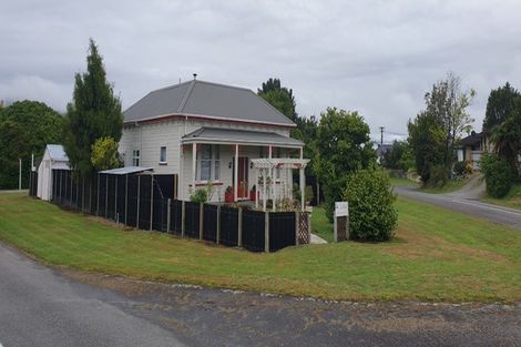 Photo of property in 28 Victory Street, Reefton, 7830