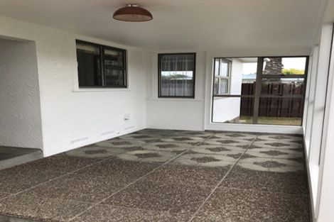 Photo of property in 6 Chester Crescent, West End, Palmerston North, 4410