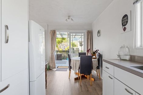 Photo of property in 2 Shelley Crescent, Stoke, Nelson, 7011