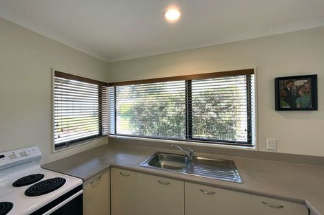 Photo of property in Redwood Village, 42/42 Main Road, Tawa, Wellington, 5028