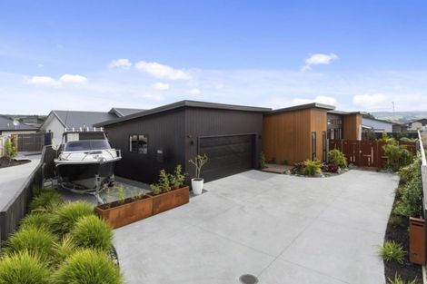 Photo of property in 10 Rotomanu Place, Pyes Pa, Tauranga, 3112