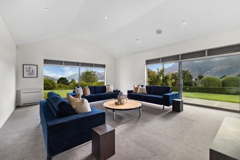 Photo of property in 3 Bayonet Peak Place, Drift Bay, Queenstown, 9371