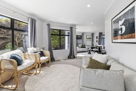 Photo of property in 94 Woodman Drive, Tawa, Wellington, 5028