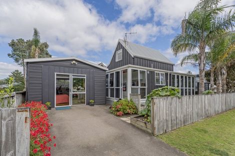 Photo of property in 1a Campbell Court, Pauanui, Hikuai, 3579