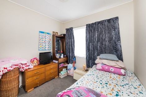 Photo of property in 21 Dahlstrom Grove, Kelvin Grove, Palmerston North, 4414