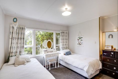 Photo of property in 10 Lipscombe Crescent, Havelock North, 4130