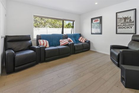 Photo of property in 11 Becroft Drive, Forrest Hill, Auckland, 0620
