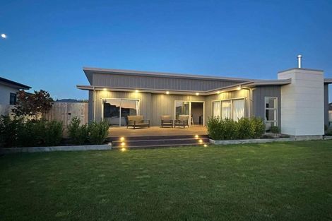 Photo of property in 2 Benjes Place, Woodend, 7610