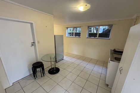 Photo of property in 84 Glencoe Road, Browns Bay, Auckland, 0630