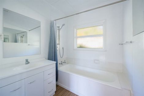 Photo of property in 16 Thompson Terrace, Toi Toi, Nelson, 7010