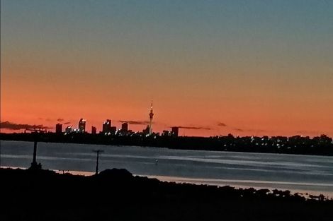 Photo of property in 404a Te Atatu Road, Te Atatu Peninsula, Auckland, 0610