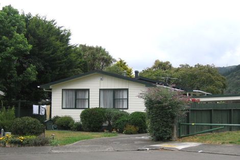 Photo of property in 7 Moehau Grove, Trentham, Upper Hutt, 5018