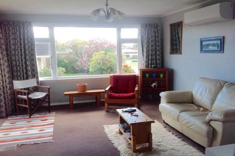 Photo of property in 52 Stuart Street, Holmes Hill, Oamaru, 9401